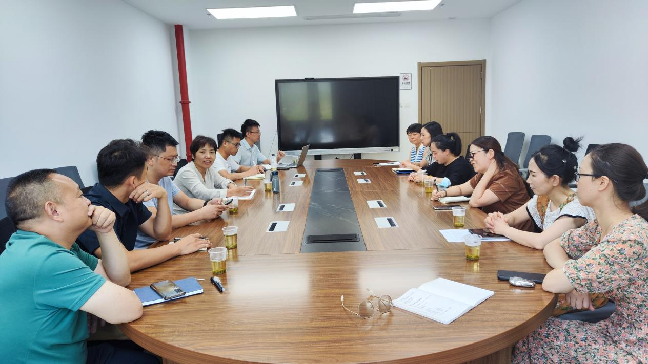 恩施市疾控中心座谈会现场讨论 恩施市疾控中心座谈会现场讨论